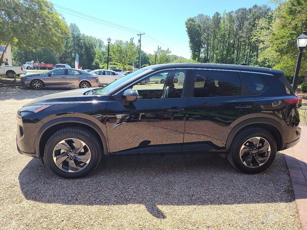 Nissan Rogue FWD SV 2024