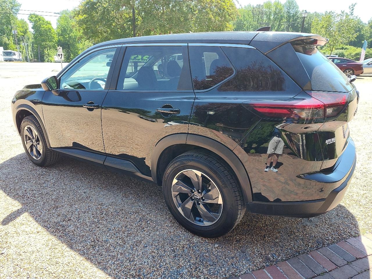 Nissan Rogue FWD SV 2024