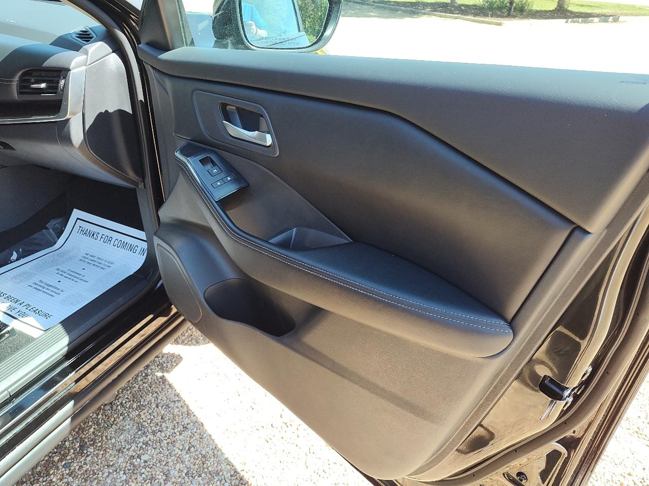 Nissan Rogue FWD SV 2024