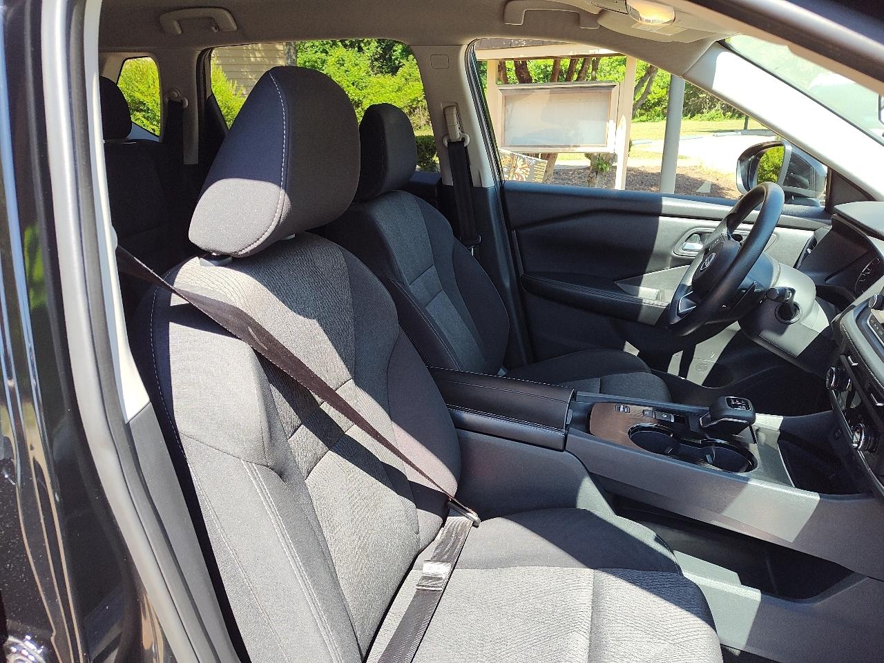 Nissan Rogue FWD SV 2024