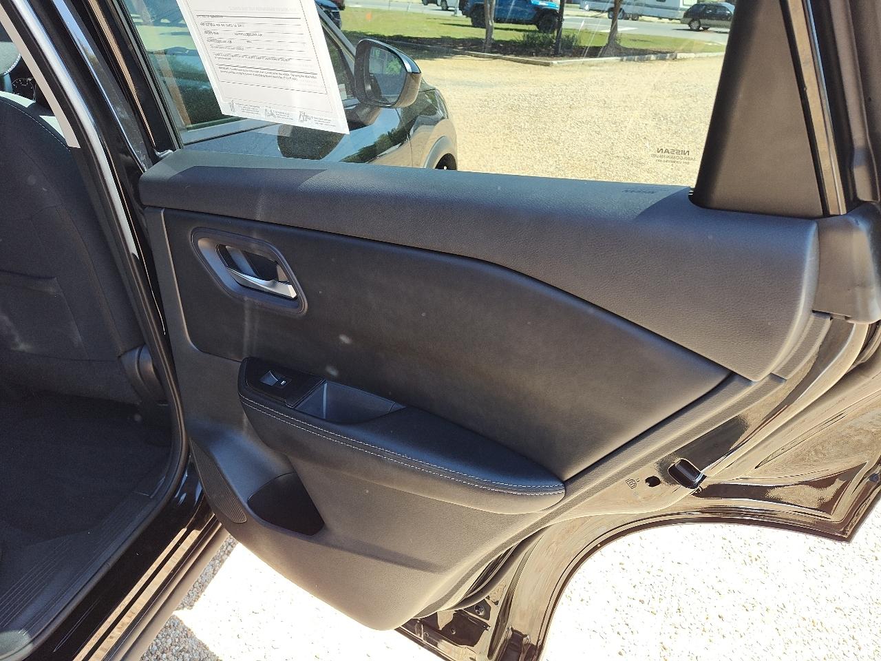 Nissan Rogue FWD SV 2024