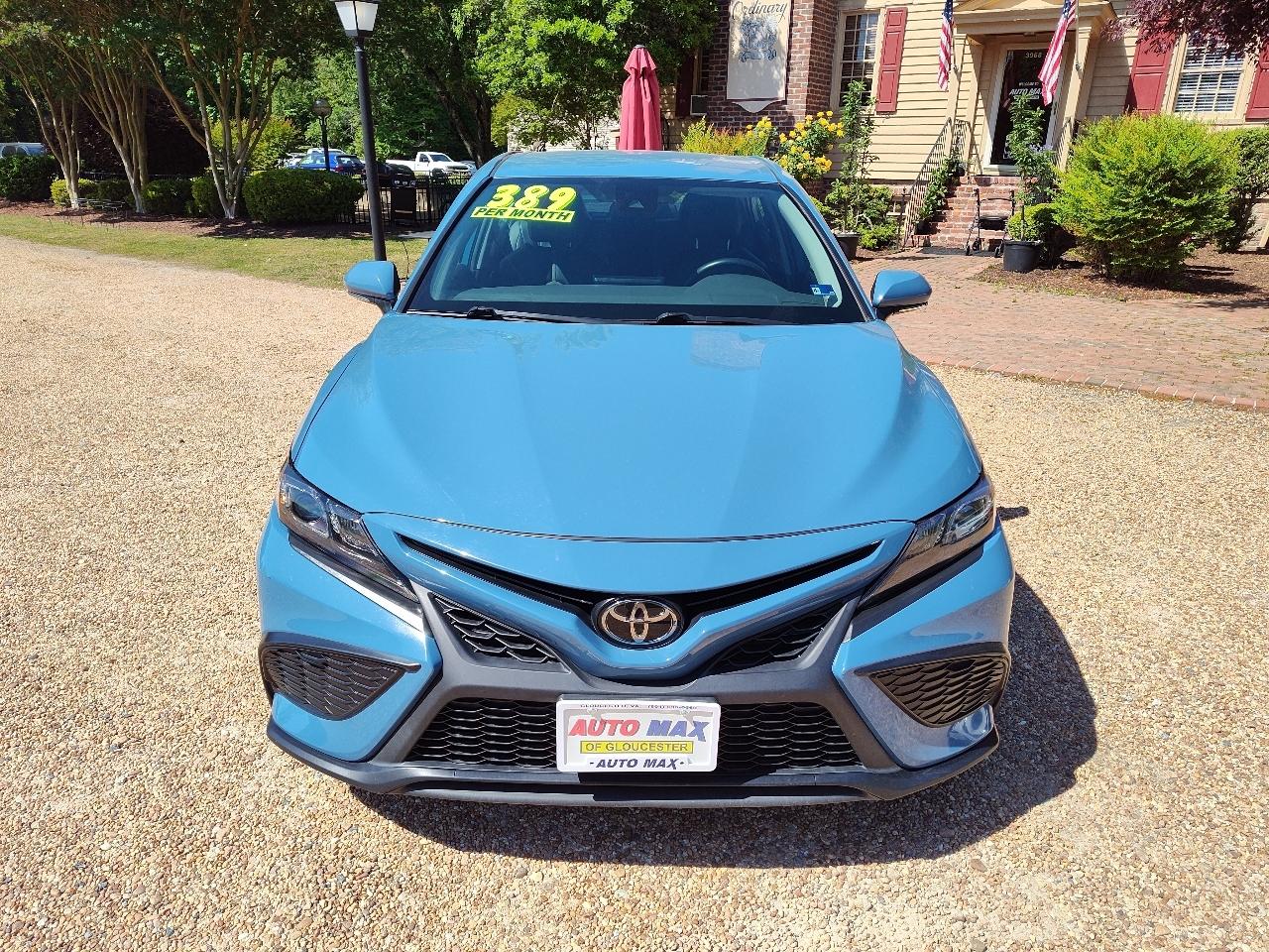 Toyota Camry SE Auto (Natl) 2024