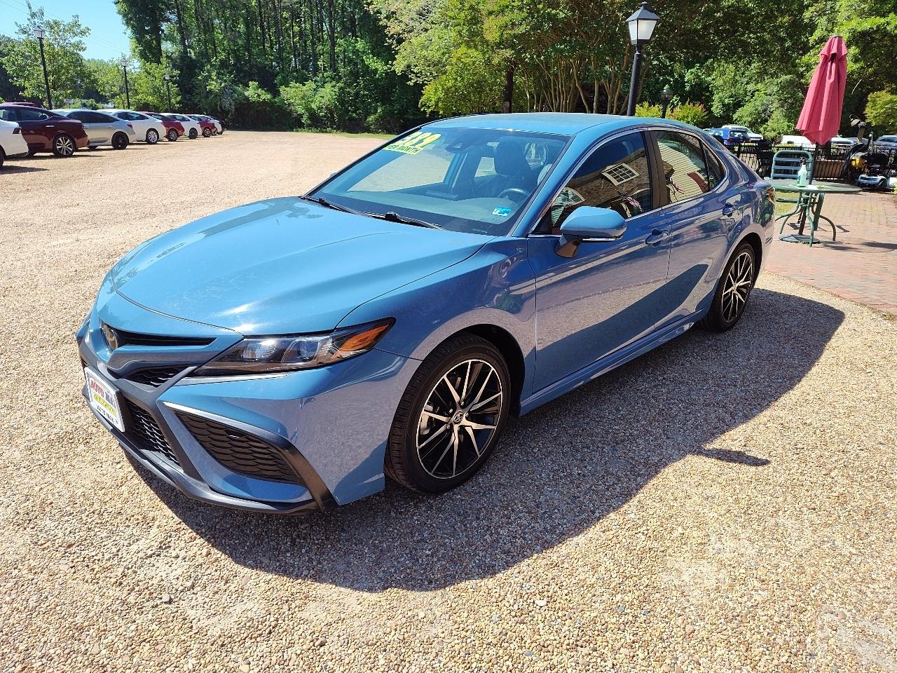 Toyota Camry SE Auto (Natl) 2024