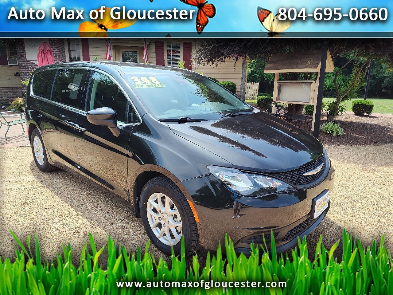 2023 Chrysler Voyager LX FWD