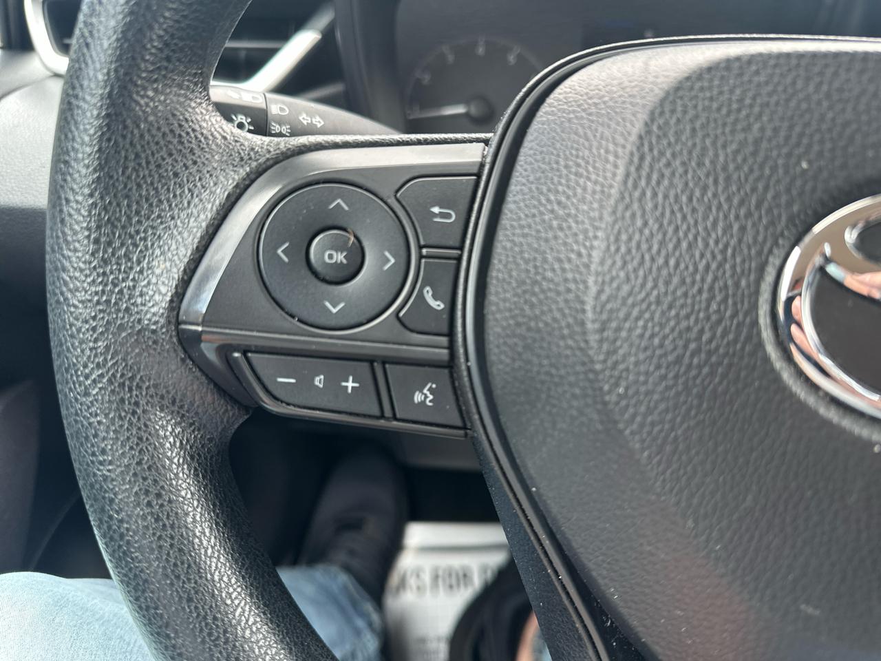 Toyota Corolla LE CVT (Natl) 2024