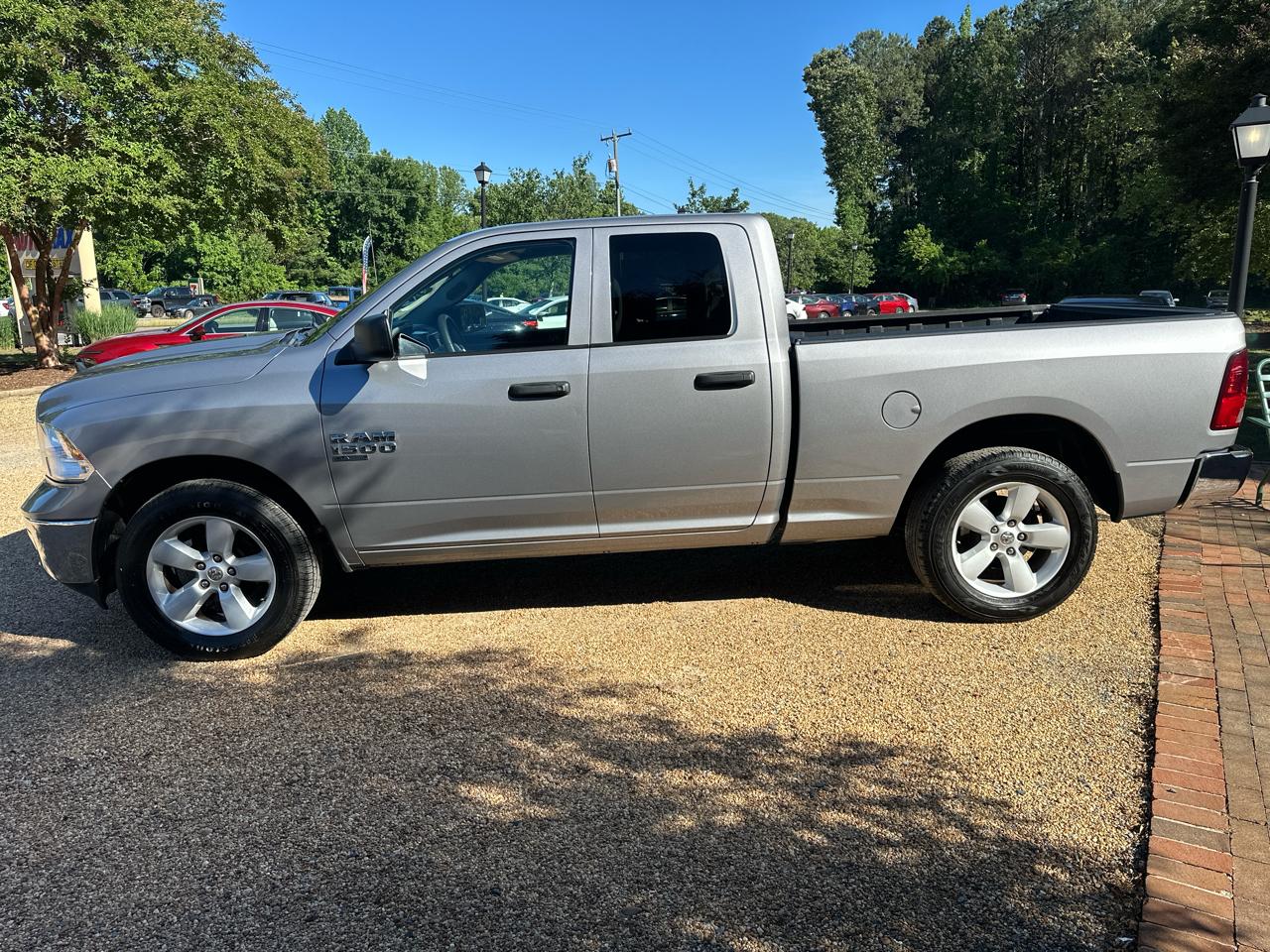 RAM 1500 Classic SLT 4x4 Quad Cab 6'4" Box 2024