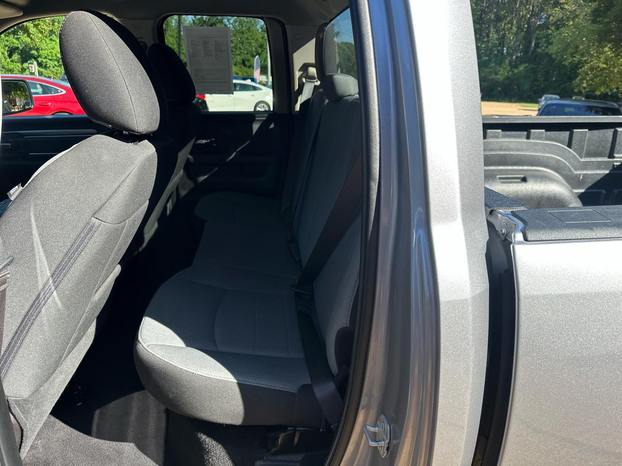 RAM 1500 Classic SLT 4x4 Quad Cab 6'4" Box 2024