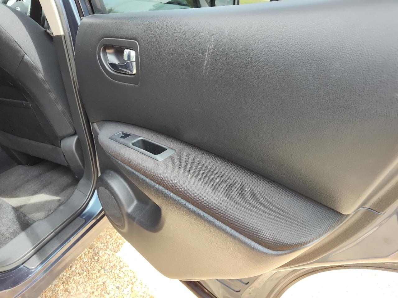 Nissan Rogue FWD 4dr S 2013