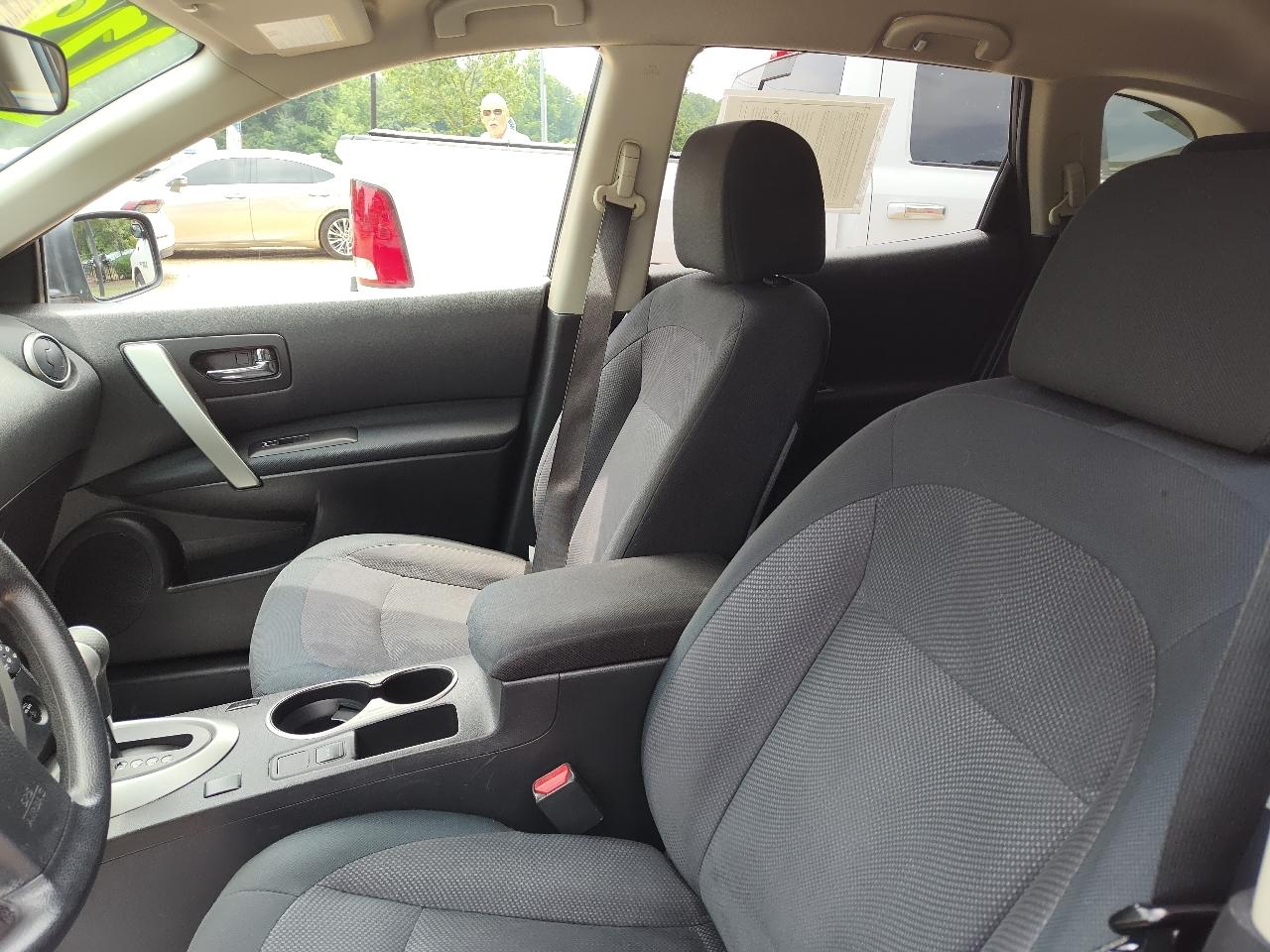 Nissan Rogue FWD 4dr S 2013