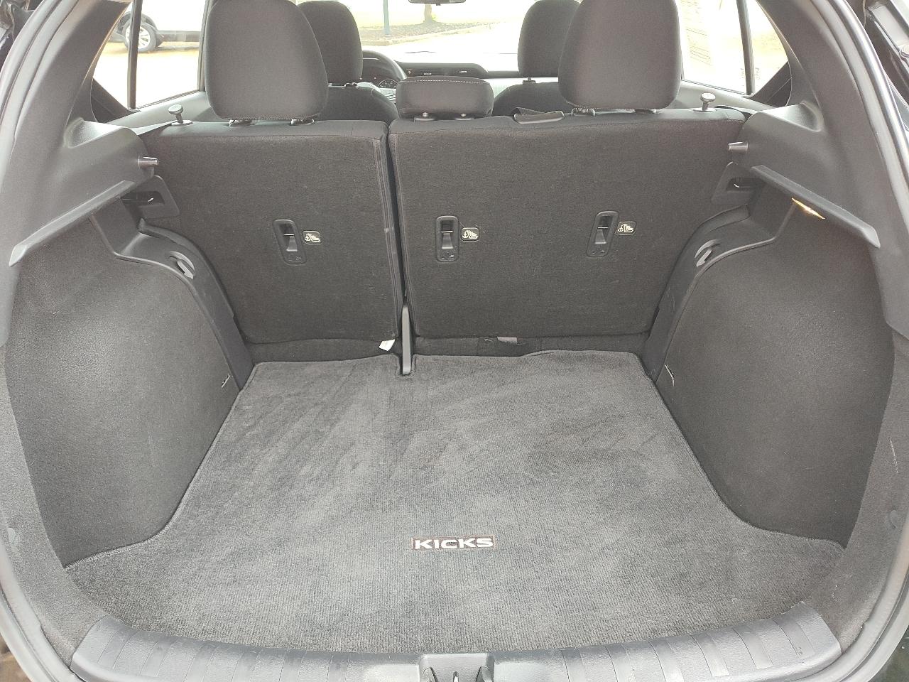 Nissan Kicks SV FWD 2023