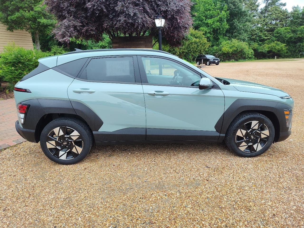 Hyundai Kona SEL FWD 2024