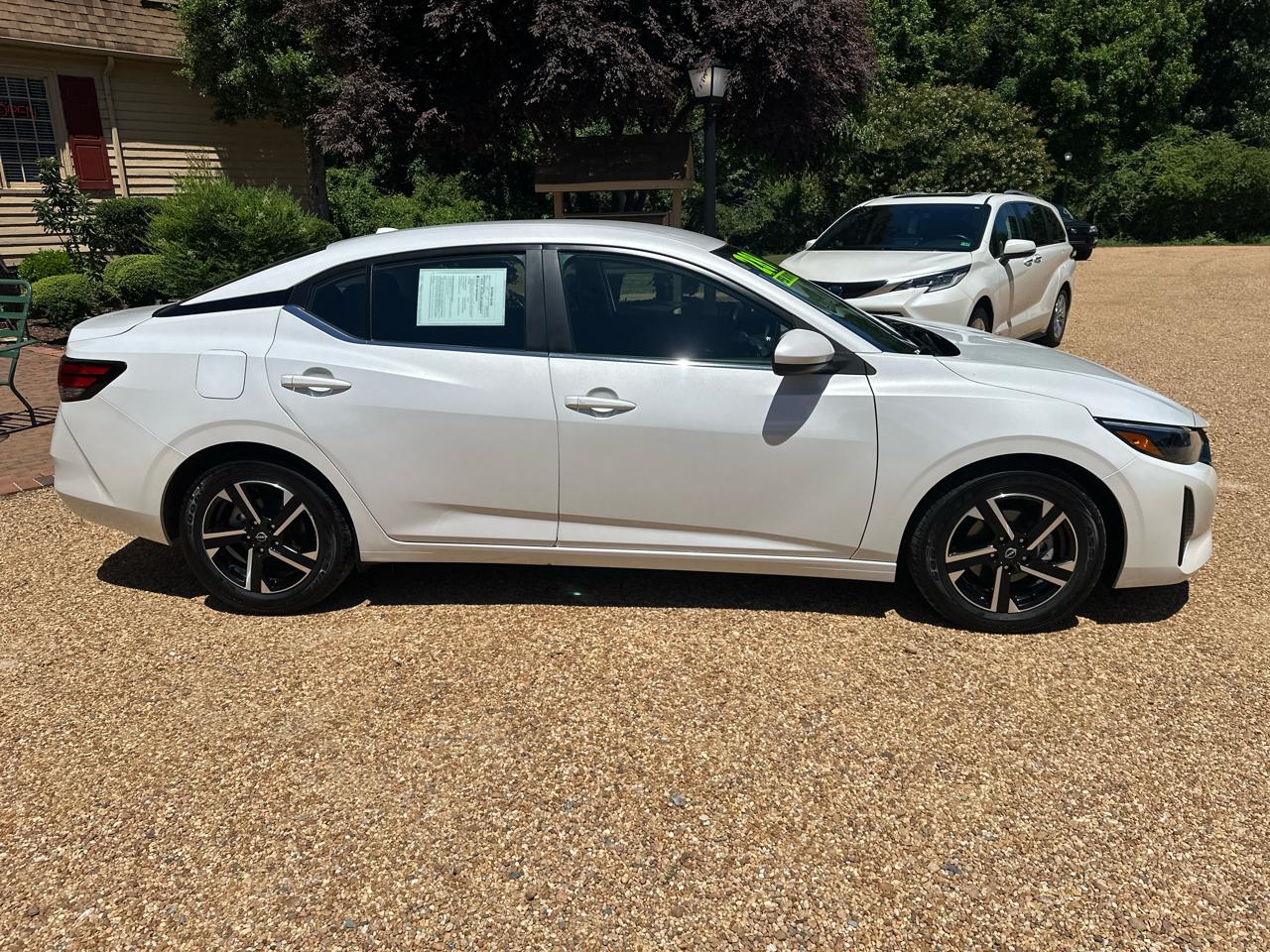 Nissan Sentra SV CVT 2024