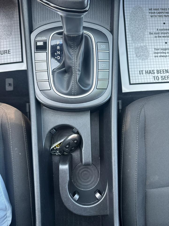 Hyundai Kona SEL FWD 2024