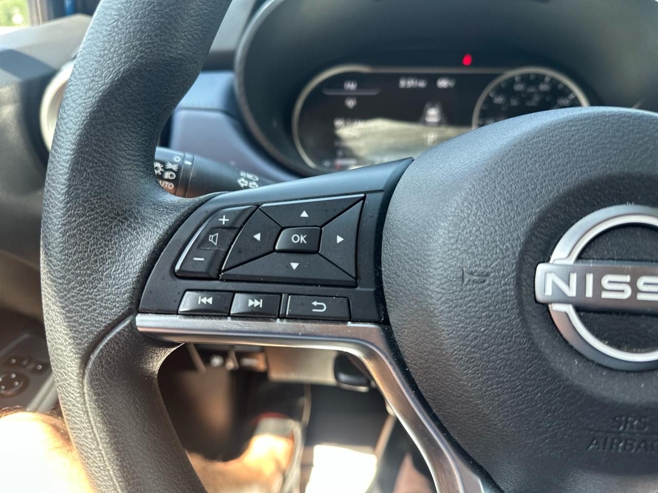 Nissan Versa SV CVT 2024