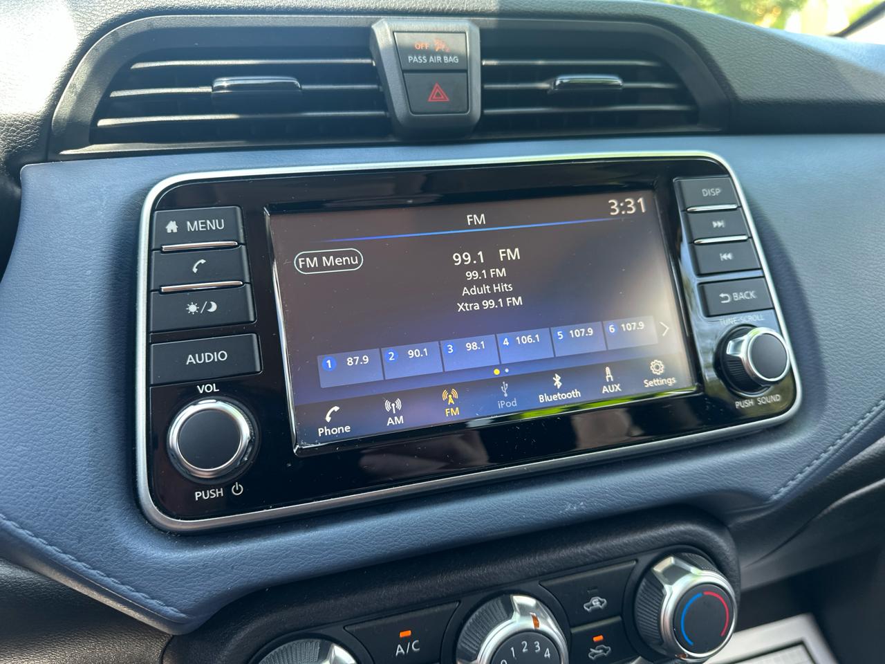 Nissan Versa SV CVT 2024