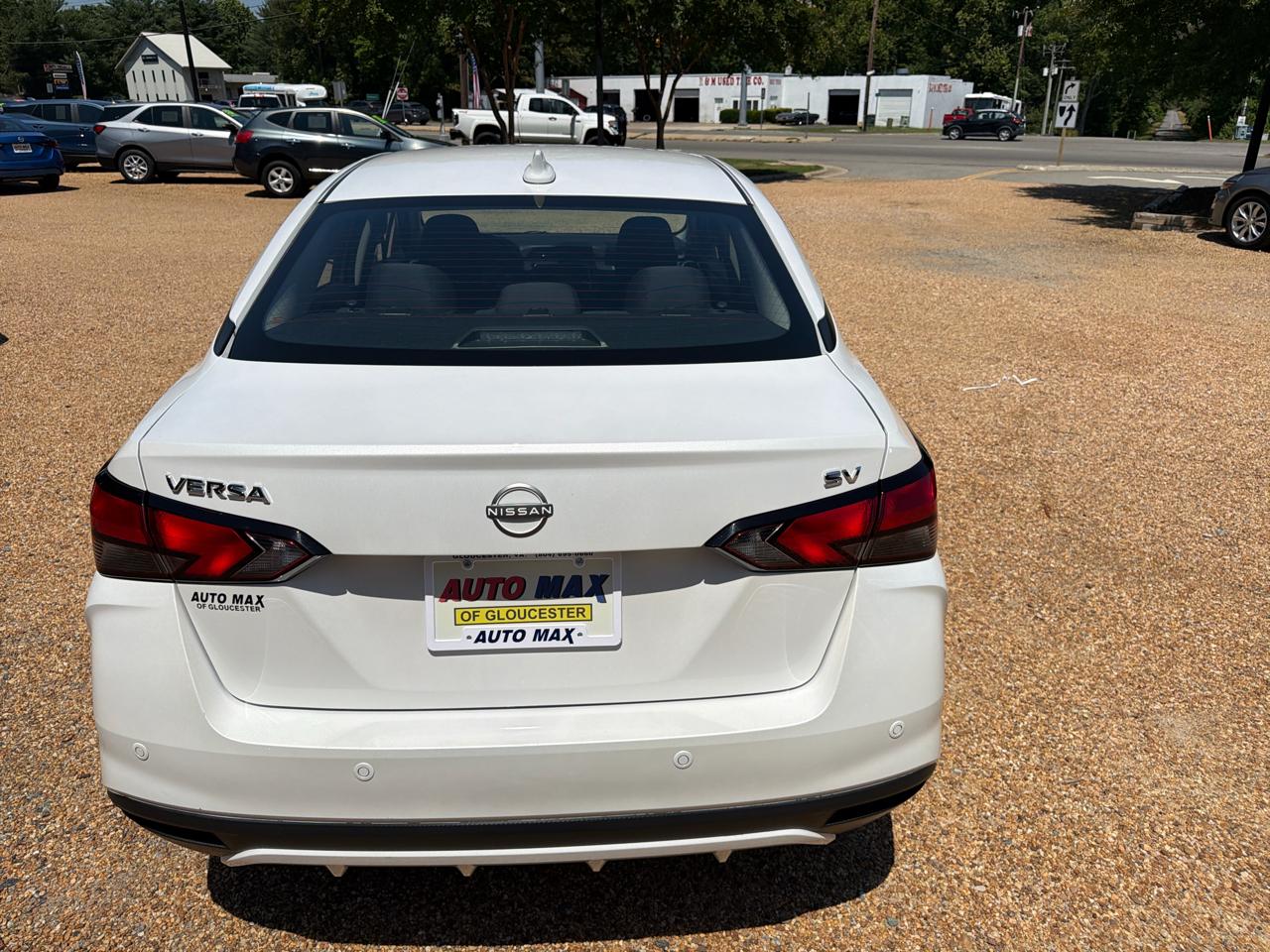 Nissan Versa SV CVT 2023