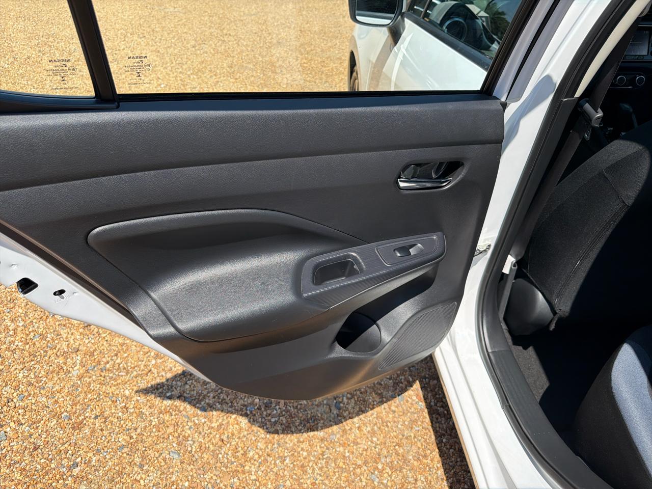 Nissan Versa SV CVT 2023