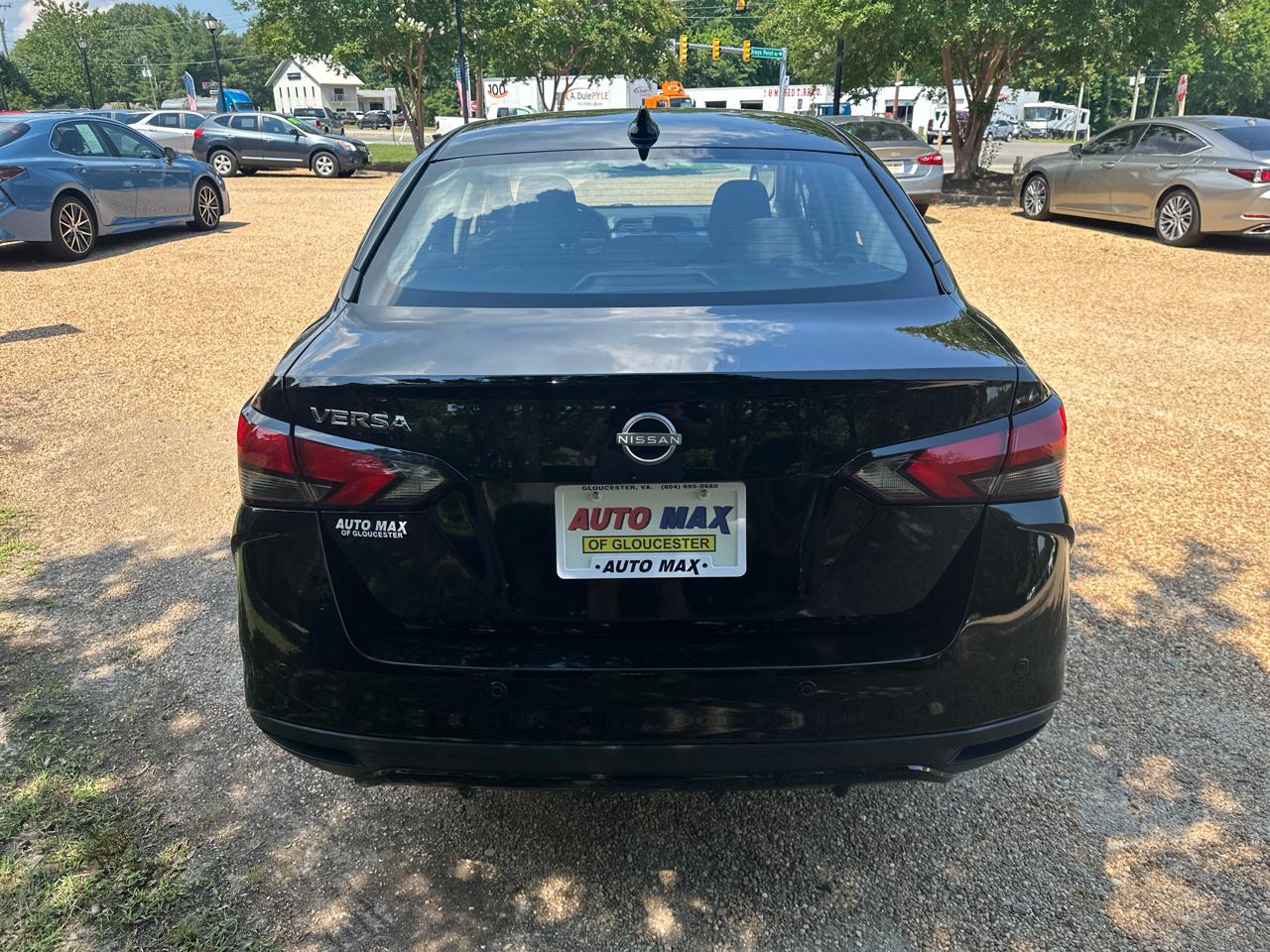 Nissan Versa SV CVT 2025