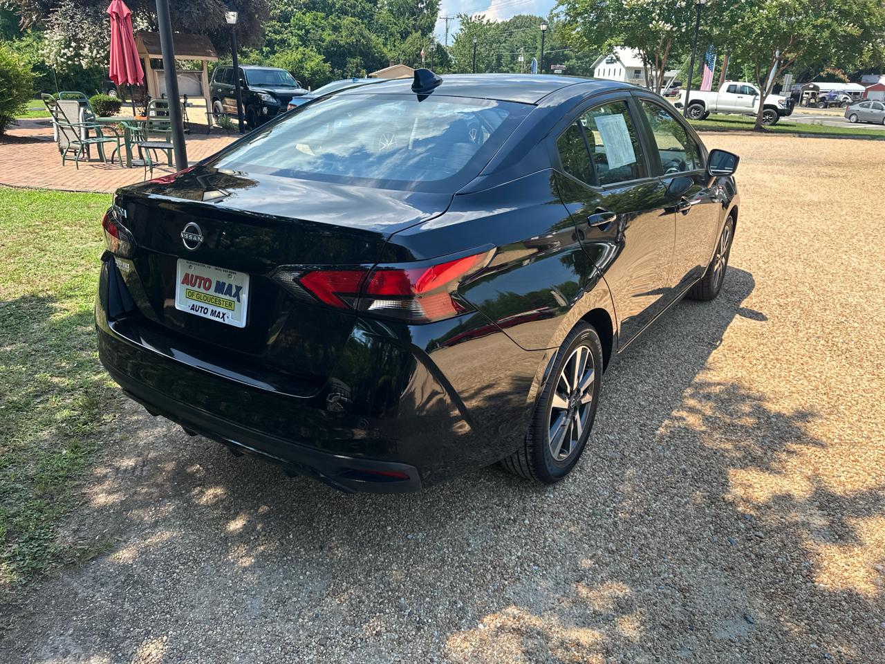 Nissan Versa SV CVT 2025