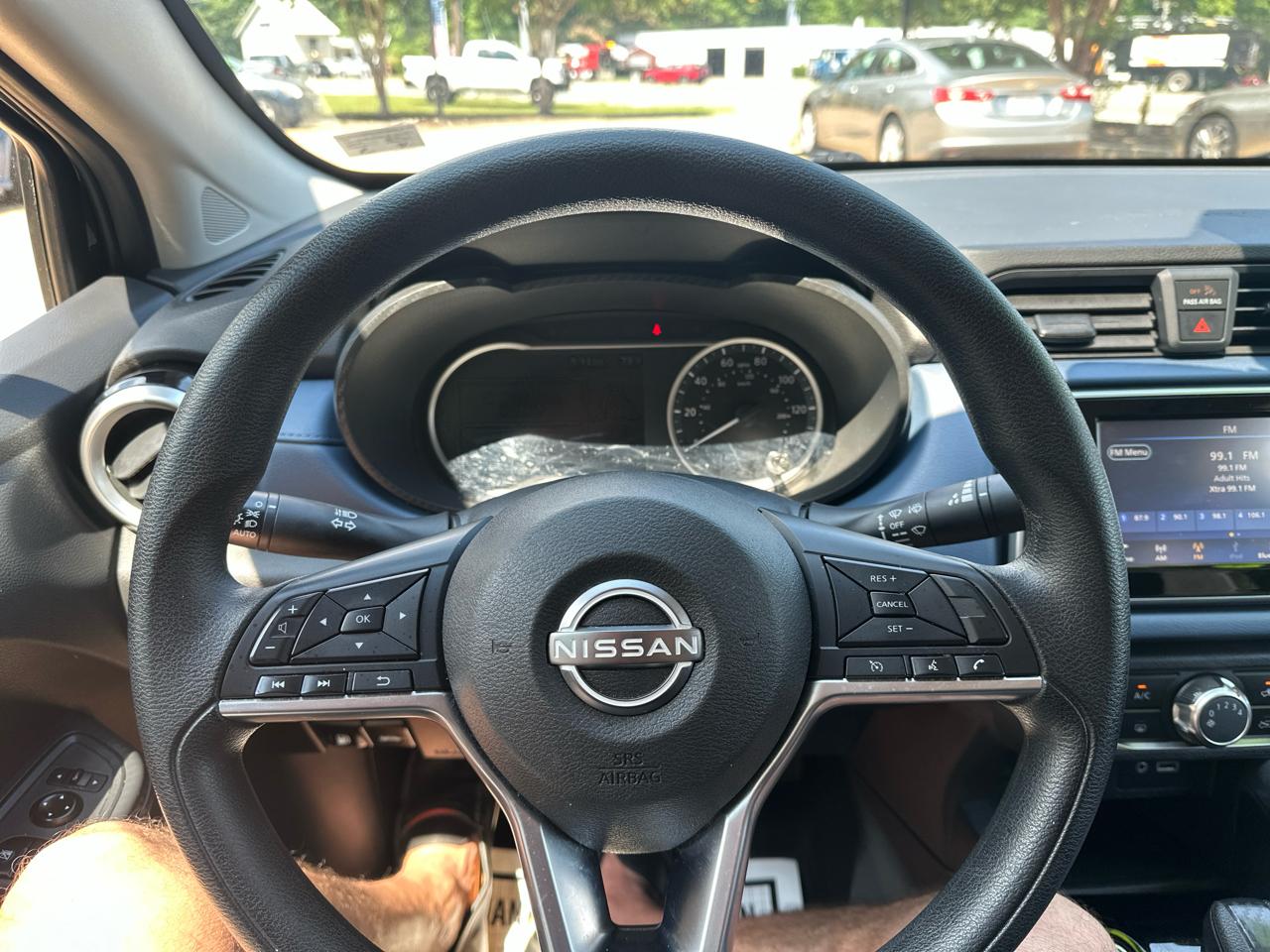 Nissan Versa SV CVT 2025