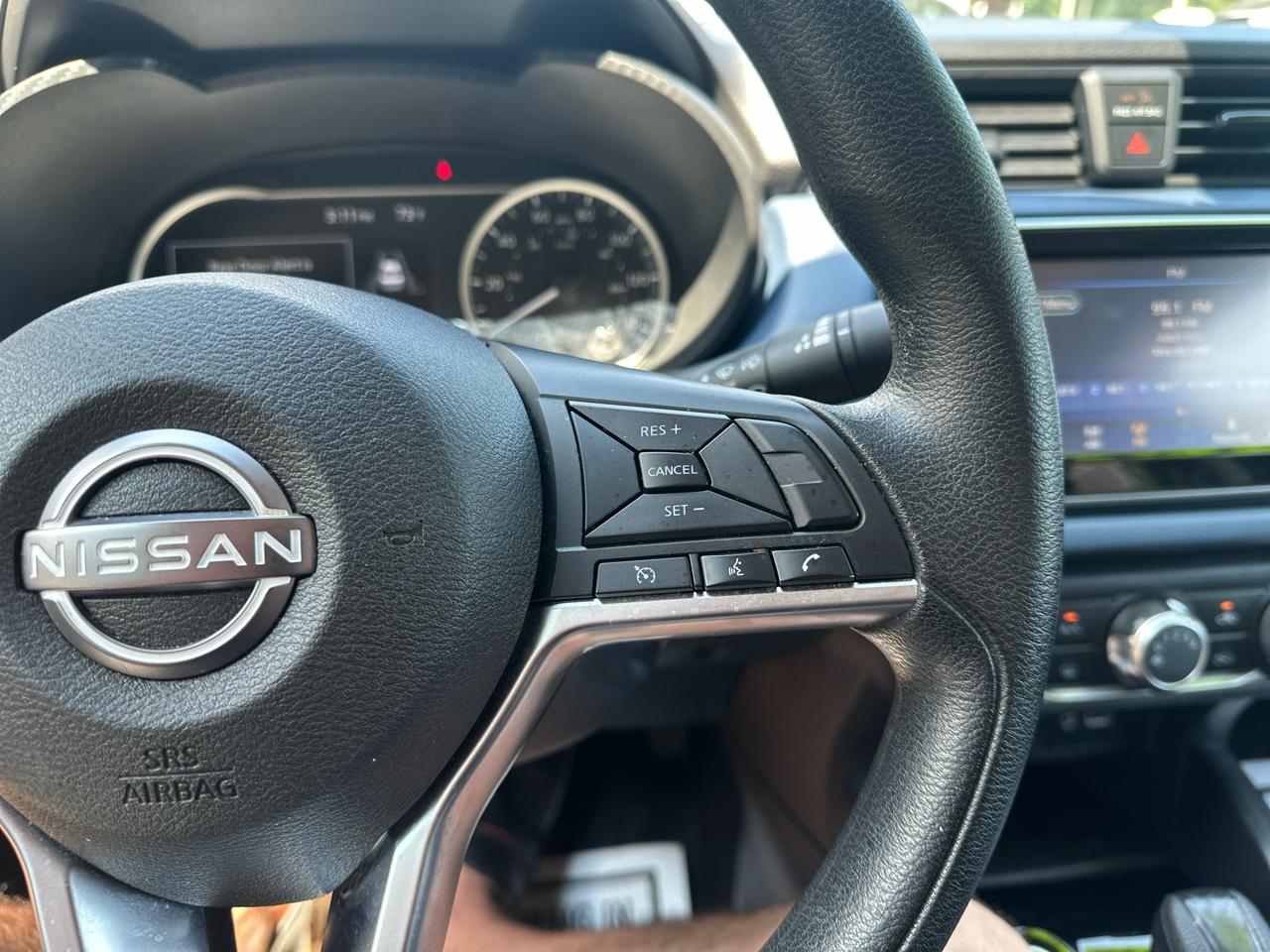 Nissan Versa SV CVT 2025