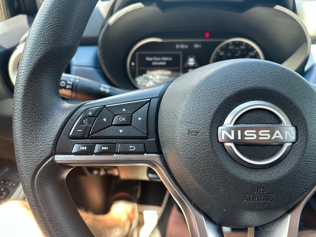 Nissan Versa SV CVT 2025