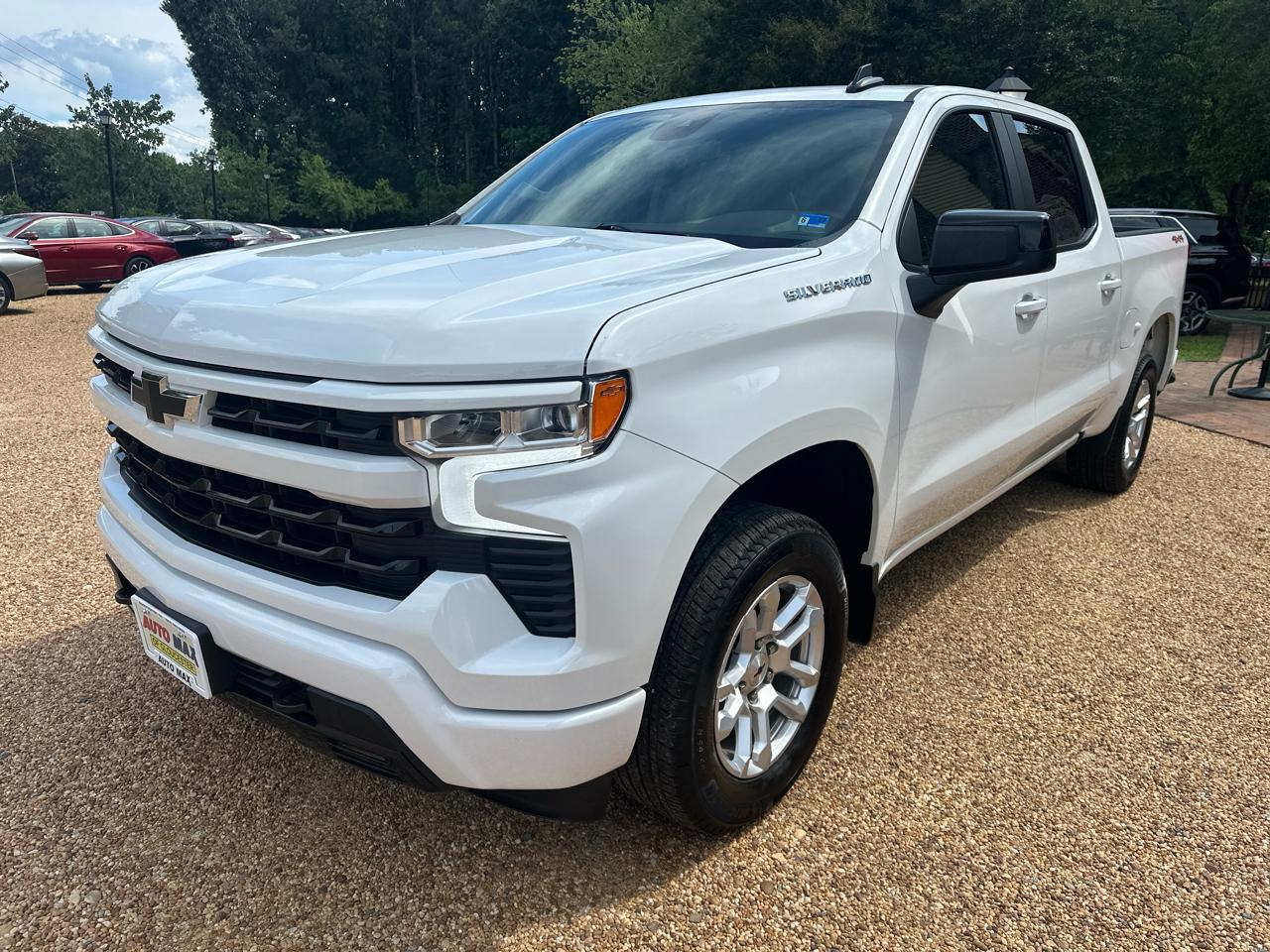 Chevrolet Silverado 1500 4WD Crew Cab 147" RST 2026