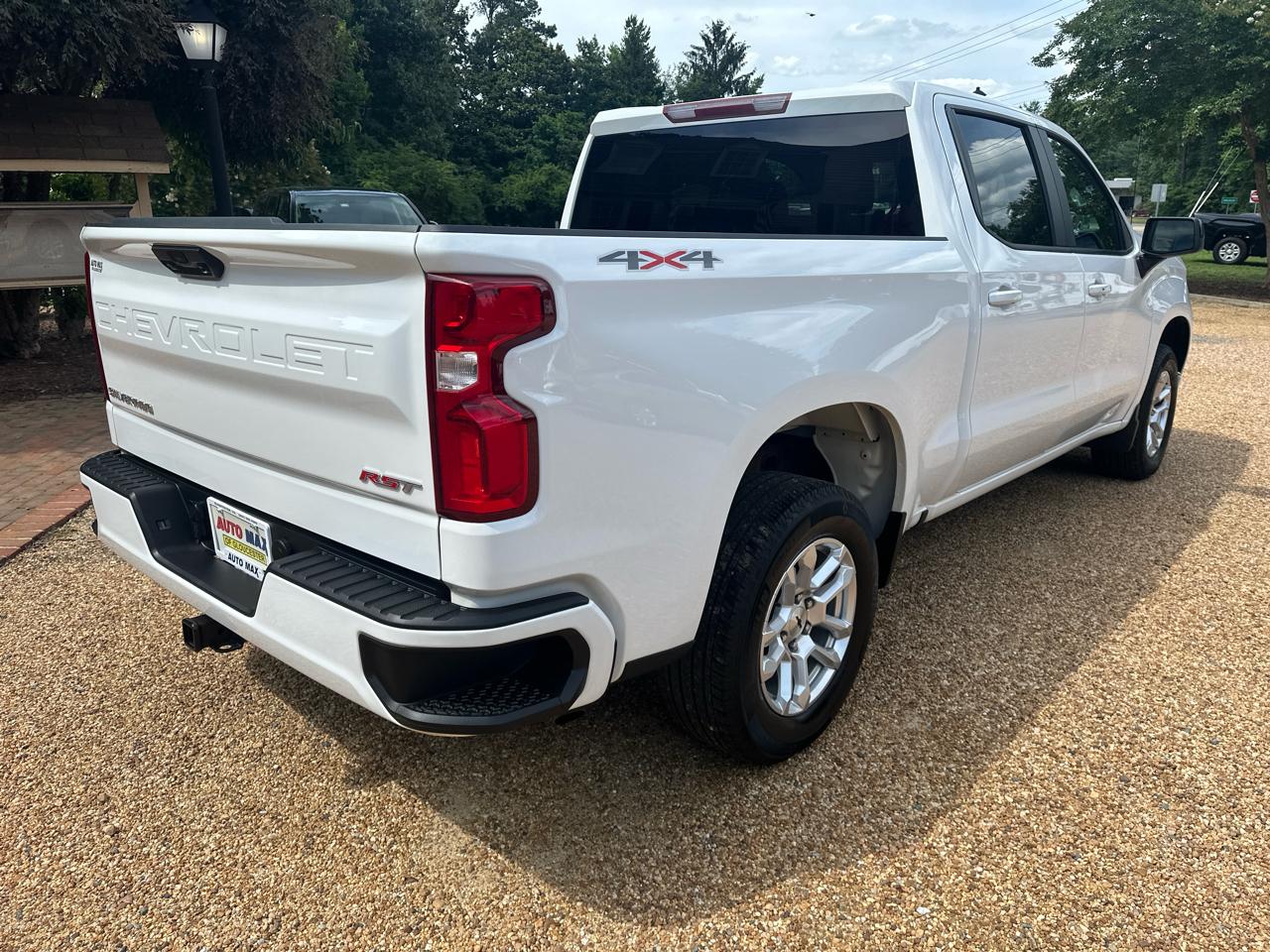 Chevrolet Silverado 1500 4WD Crew Cab 147" RST 2026