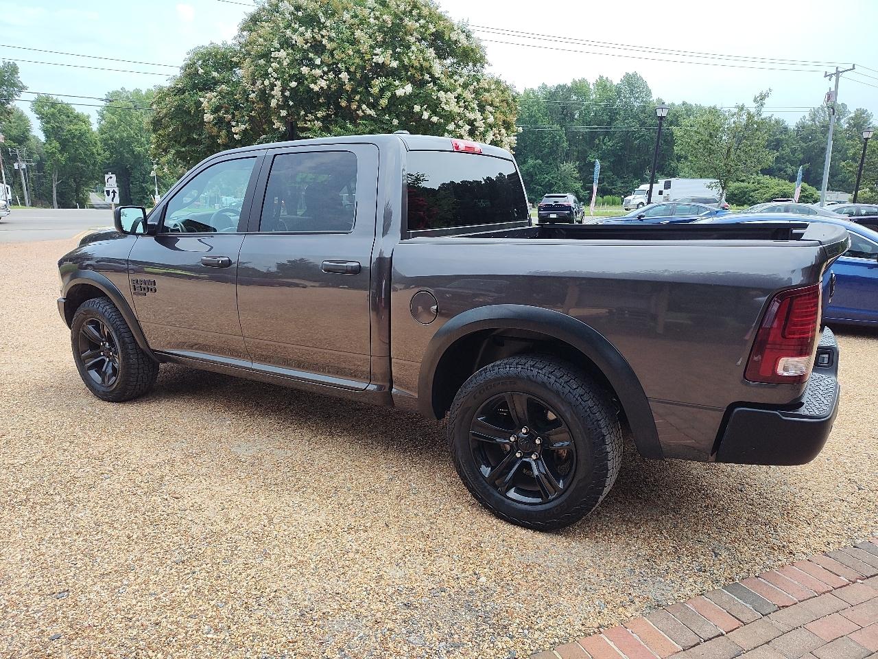 RAM 1500 Classic Warlock 4x4 Crew Cab 5'7" Box 2024