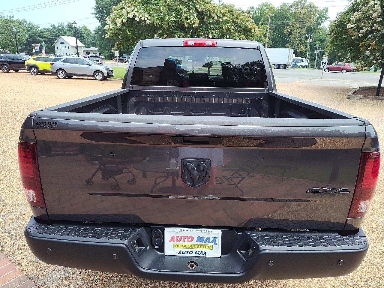 RAM 1500 Classic Warlock 4x4 Crew Cab 5'7" Box 2024