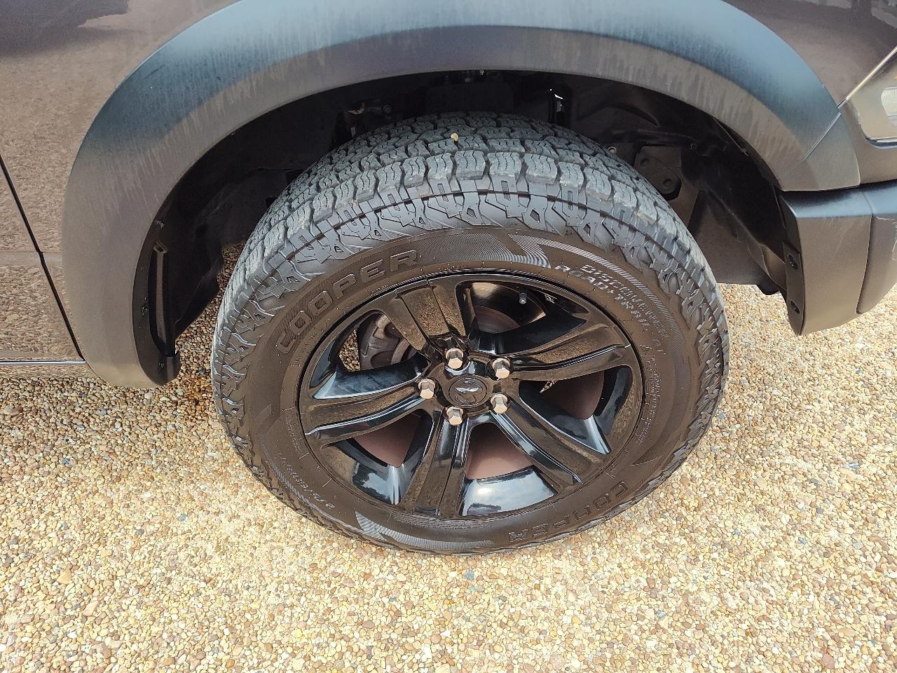 RAM 1500 Classic Warlock 4x4 Crew Cab 5'7" Box 2024