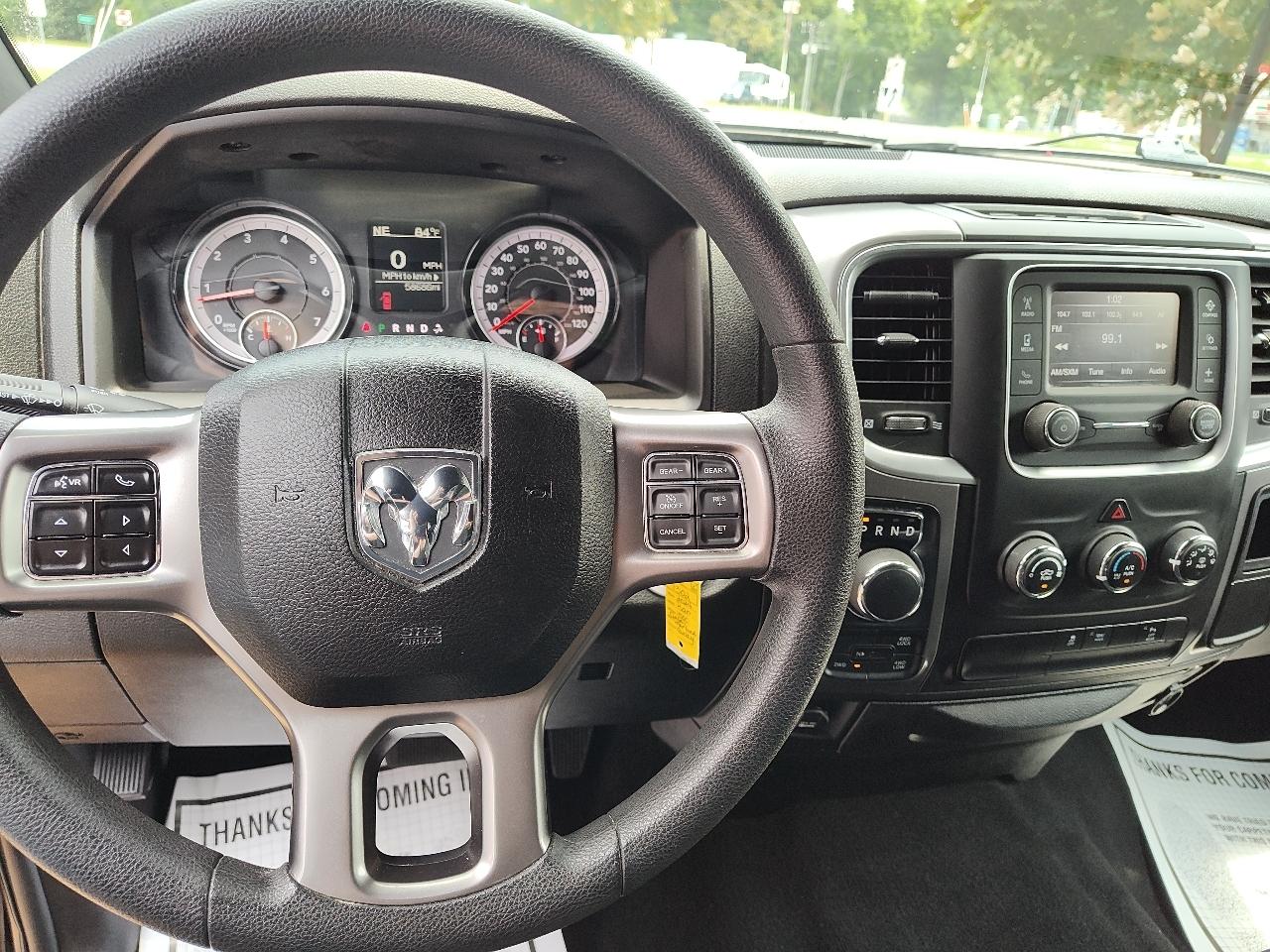 RAM 1500 Classic Warlock 4x4 Crew Cab 5'7" Box 2024