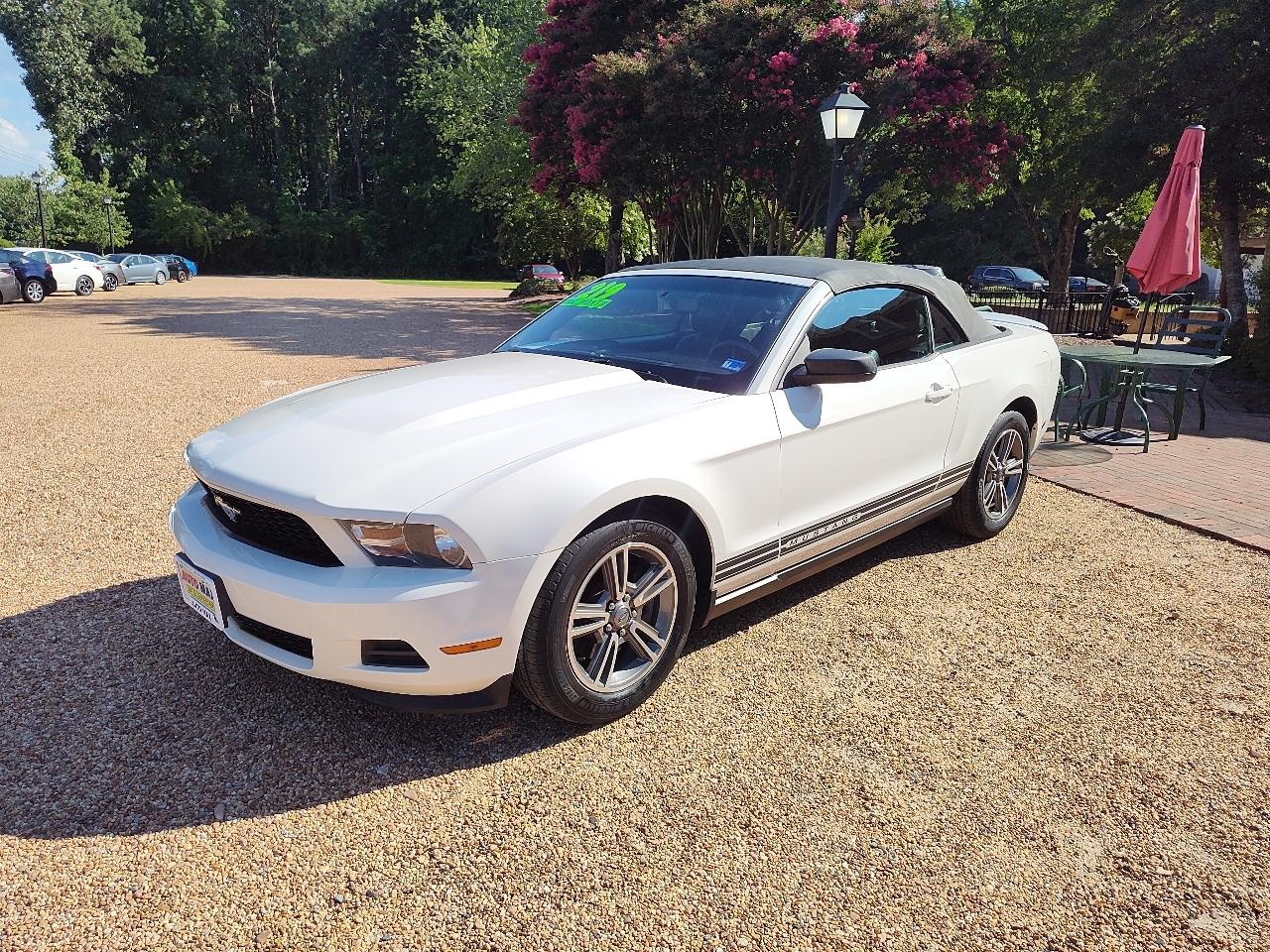 Ford Mustang 2dr Conv V6 2012