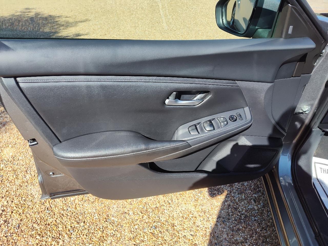 Nissan Sentra SV CVT 2024