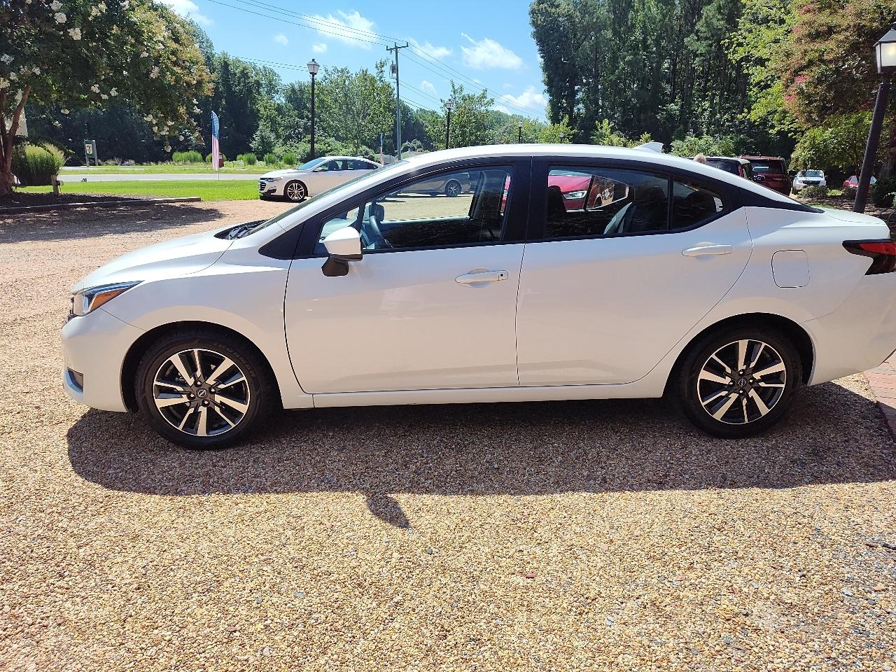 Nissan Versa SV CVT 2024