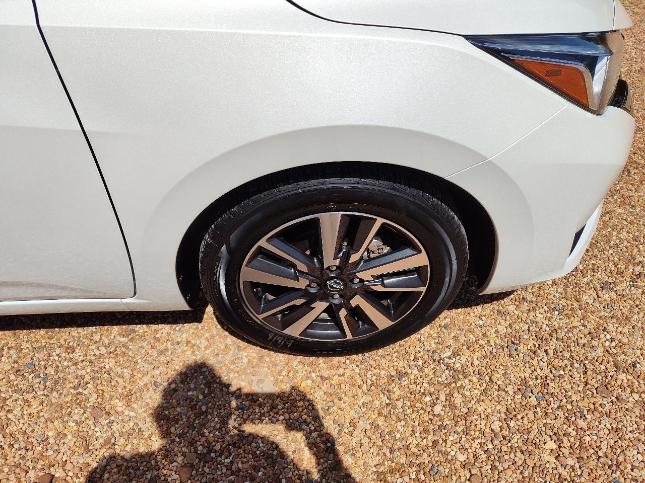 Nissan Versa SV CVT 2024