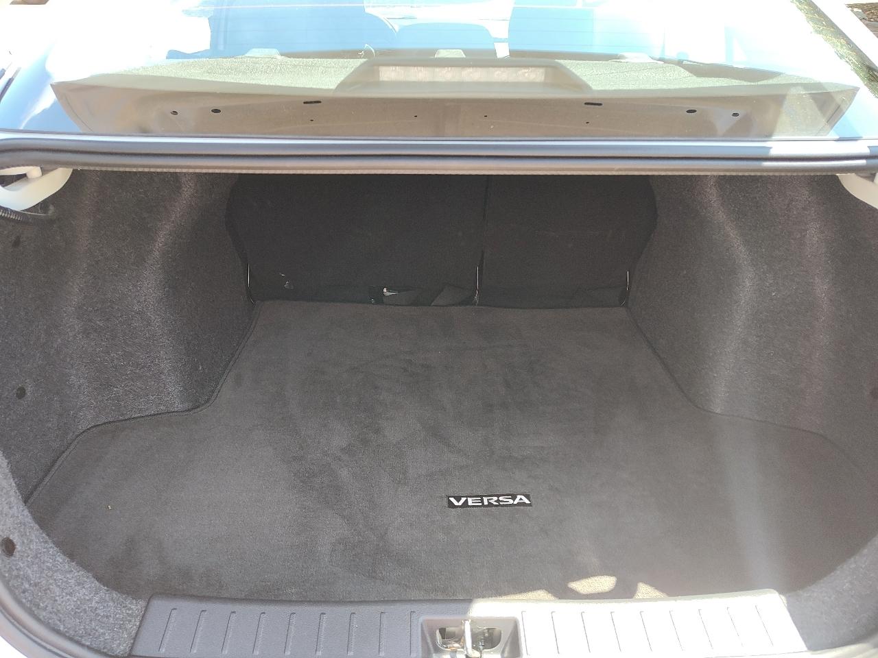Nissan Versa SV CVT 2024