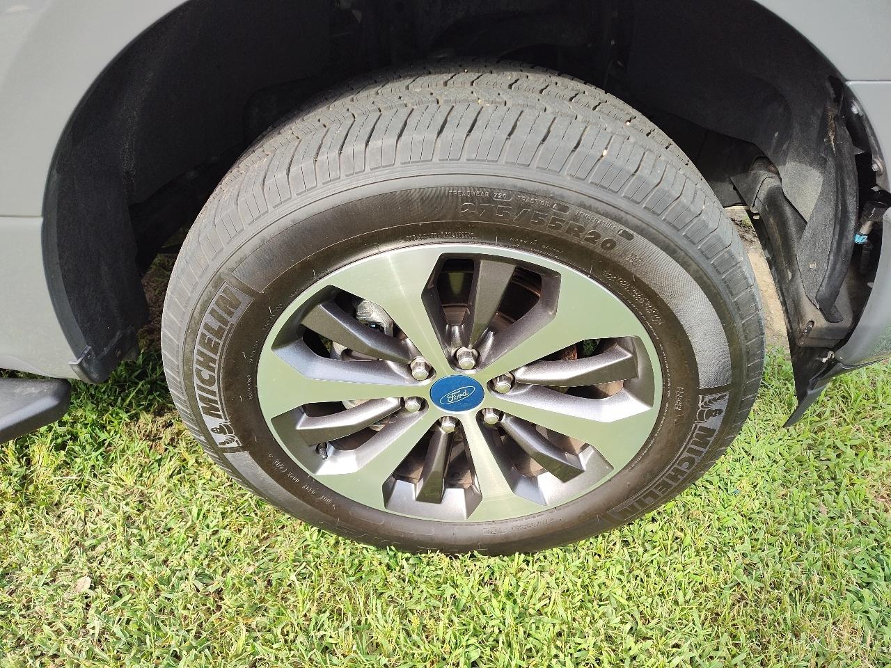 Ford F-150 4WD SuperCrew 145" STX 2020