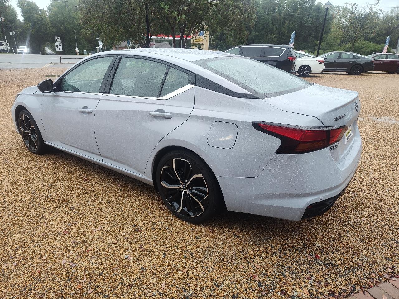 Nissan Altima 2.5 SR Sedan 2024