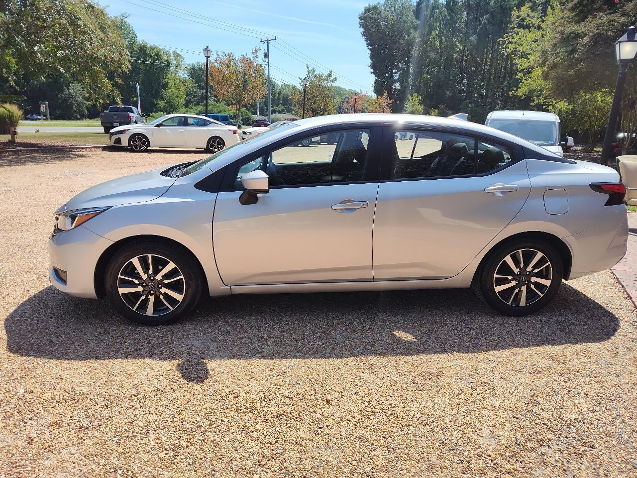 Nissan Versa SV CVT 2024