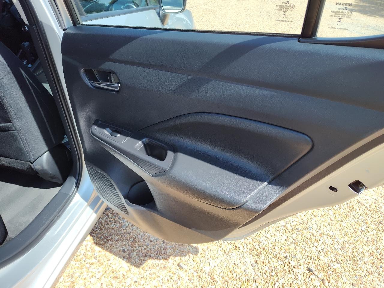 Nissan Versa SV CVT 2024