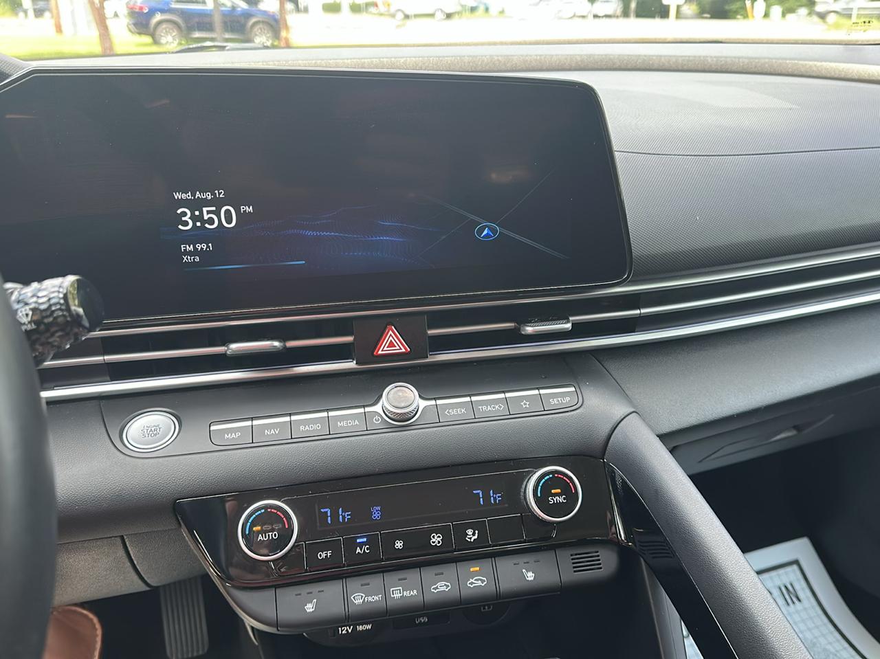 Hyundai Elantra SEL Convenience IVT 2025