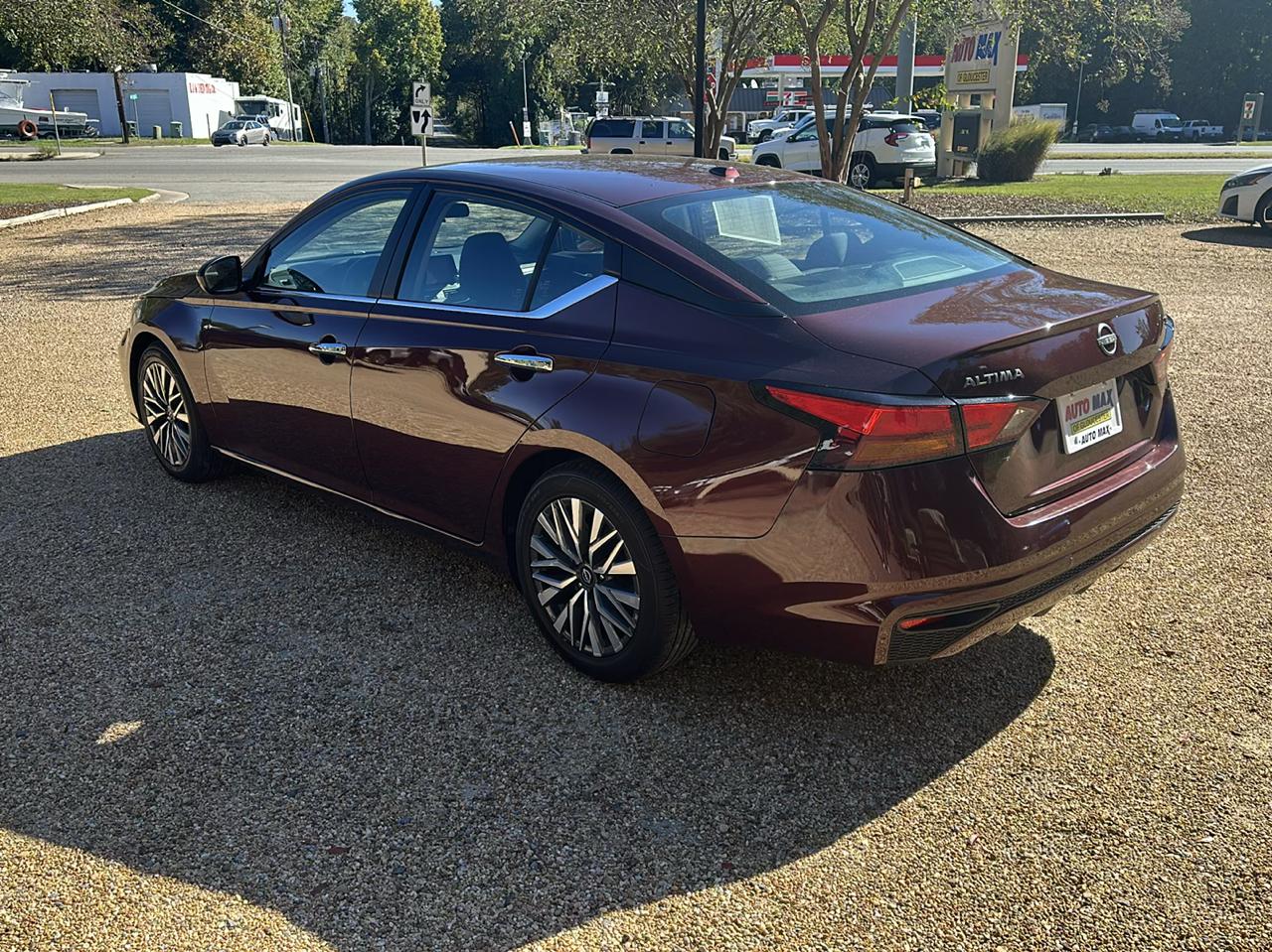 Nissan Altima 2.5 SV Sedan 2024