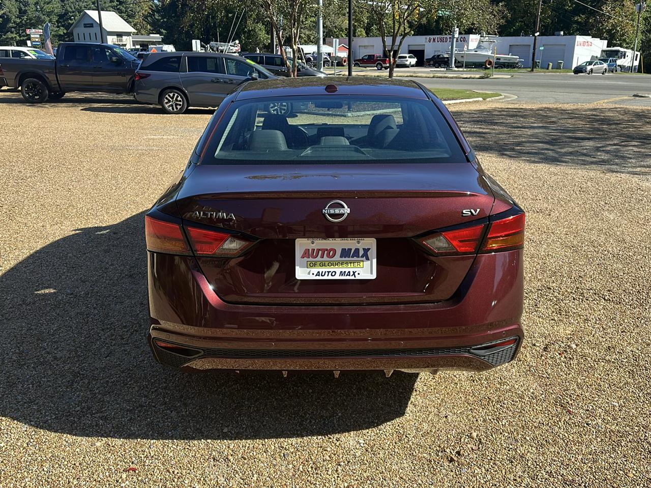 Nissan Altima 2.5 SV Sedan 2024
