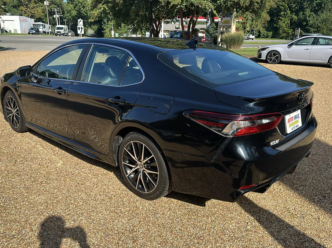 Toyota Camry SE Auto (Natl) 2022
