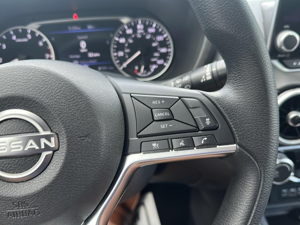 Nissan Sentra SV CVT 2025