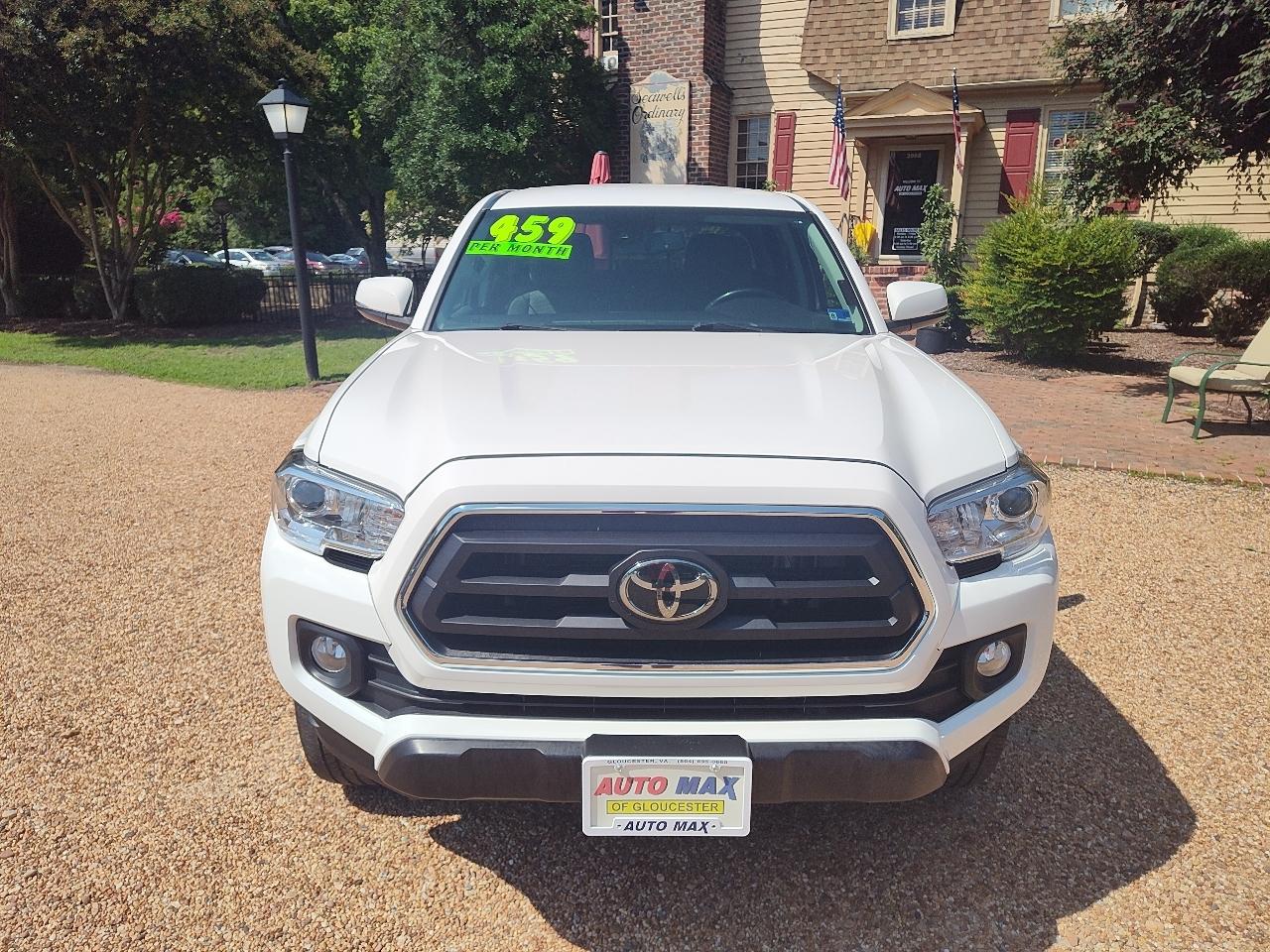 Toyota Tacoma 2WD SR5 Double Cab 5' Bed V6 AT (Natl) 2023
