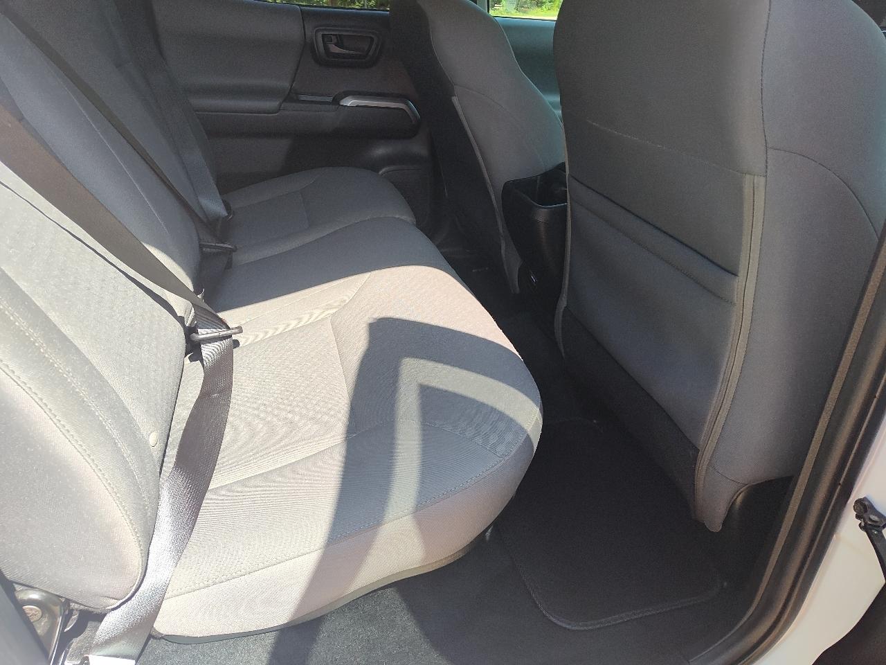 Toyota Tacoma 2WD SR5 Double Cab 5' Bed V6 AT (Natl) 2023