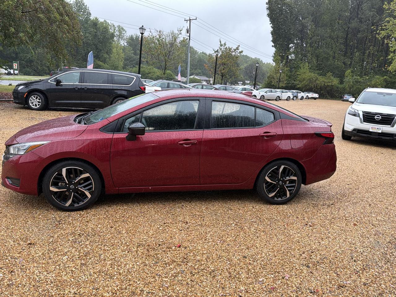 Nissan Versa SR CVT 2024