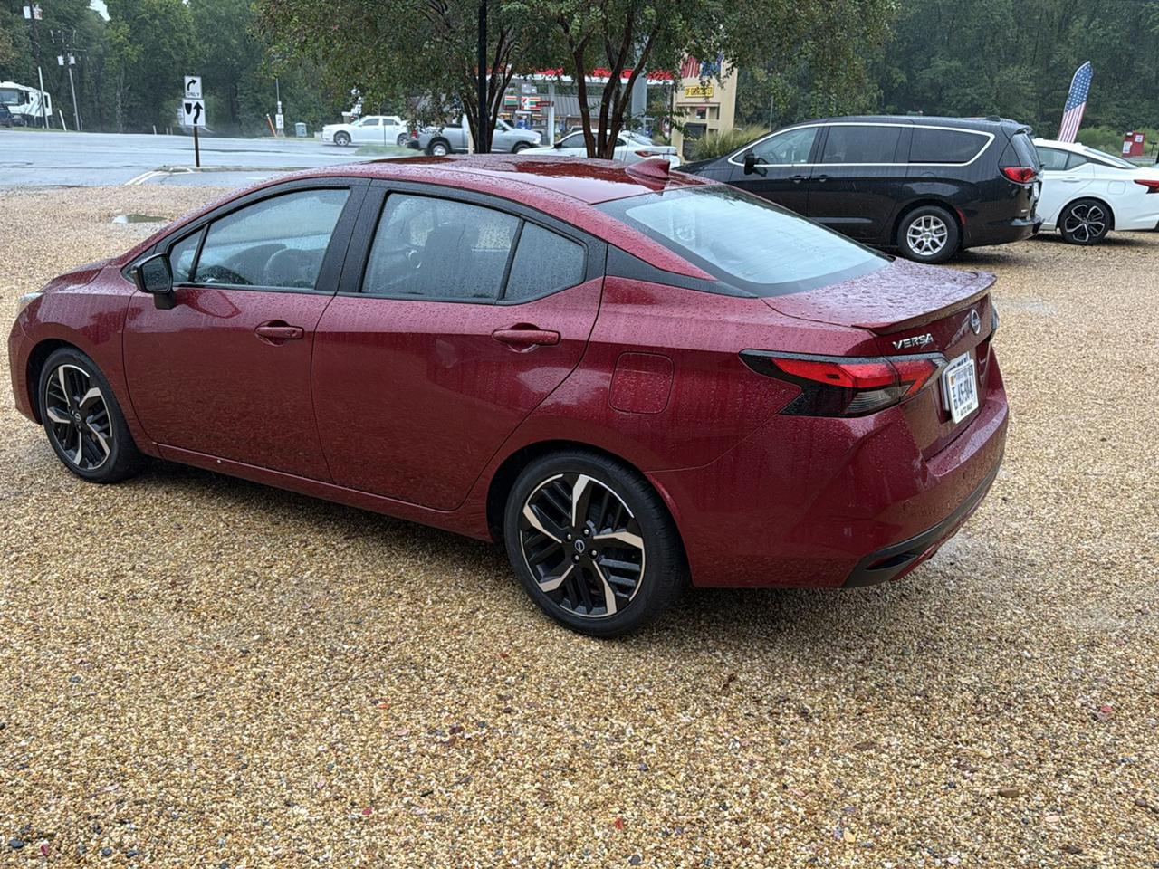 Nissan Versa SR CVT 2024